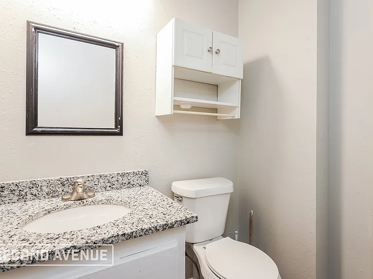 703 Willis St — Photo 14