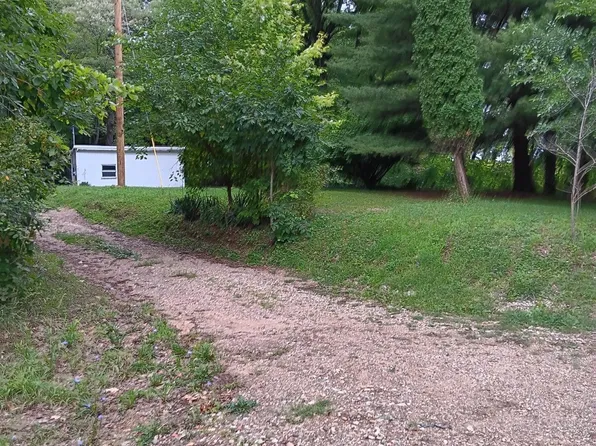 7455A E B Ave, Richland, MI 49083