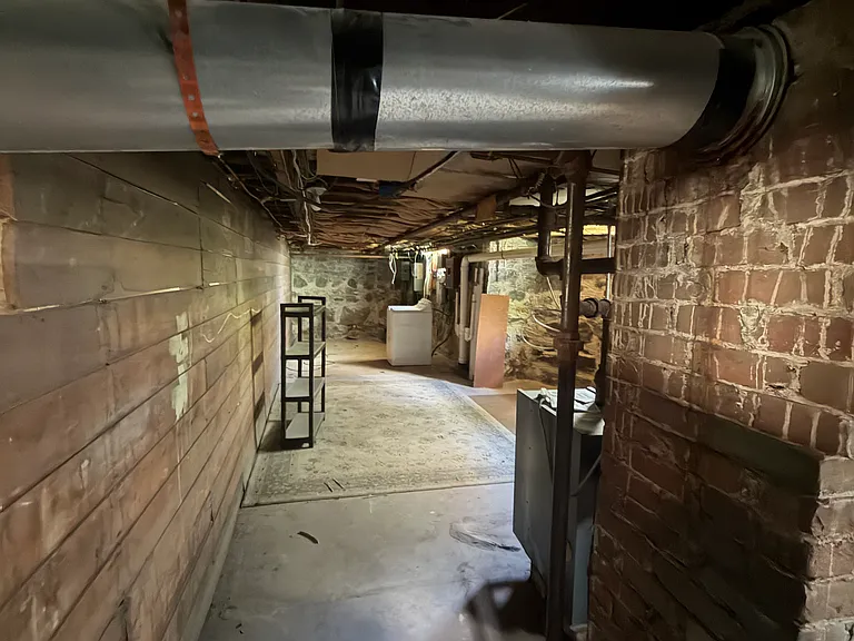 20-22 Florence St #3 — Photo 15