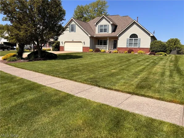 517 Seaton Ct, Amherst, OH 44001