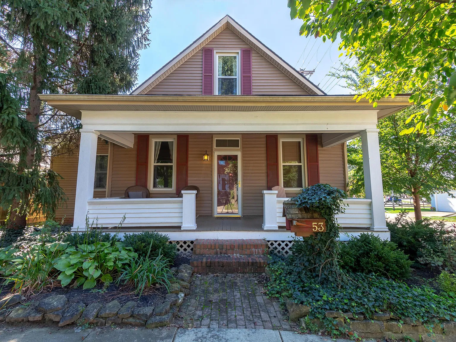 53 W Mound St photo 1