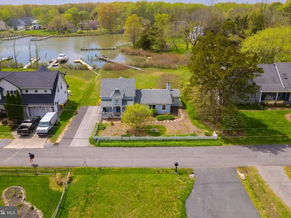 5930 Sneed Dr, Deale, MD 20751