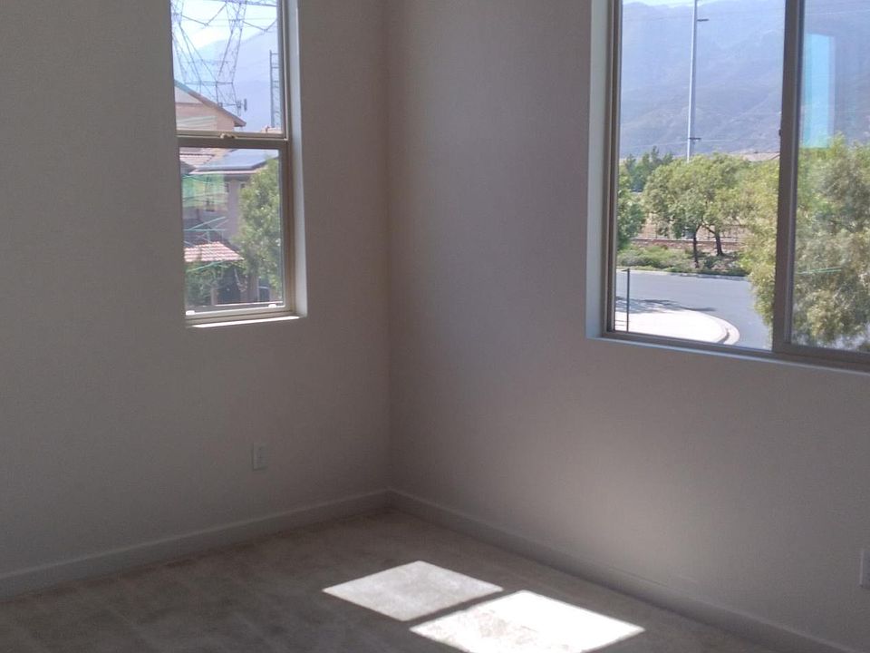 1st image of 1 Park House Dr #1