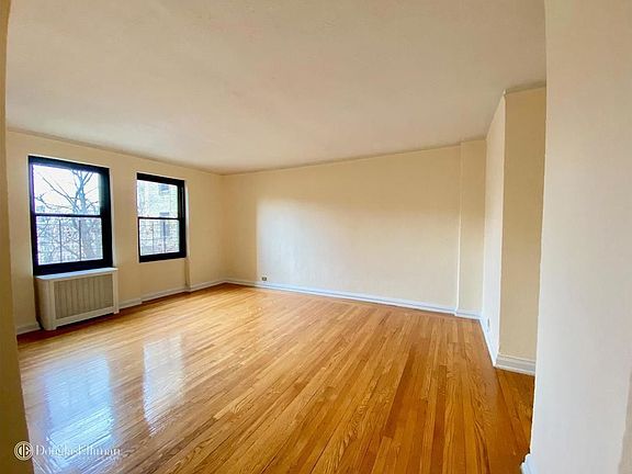 4th image of 2728 Henry Hudson Pkwy APT 52A