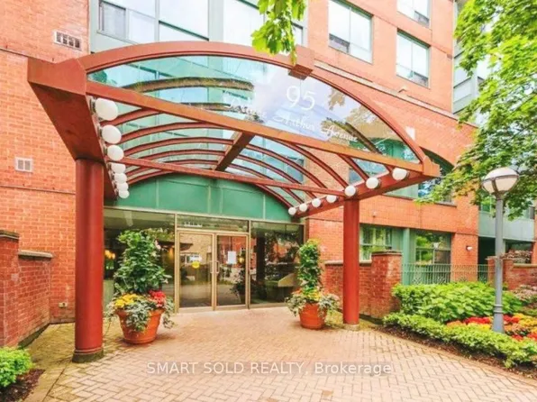95 Prince Arthur Ave #711, Toronto, ON M5R 3P6
