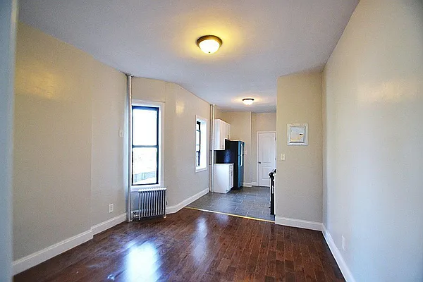 Rented by Bruma Realty LLC | media 16