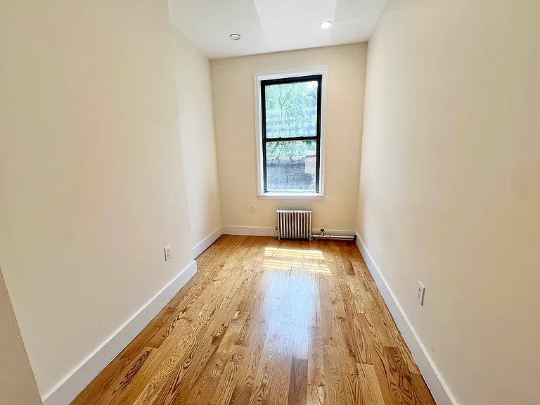 637 Saint Marks Ave #4C — Photo 1