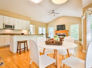 17008 Kimwood Ct, Chesterfield, MO 63005
