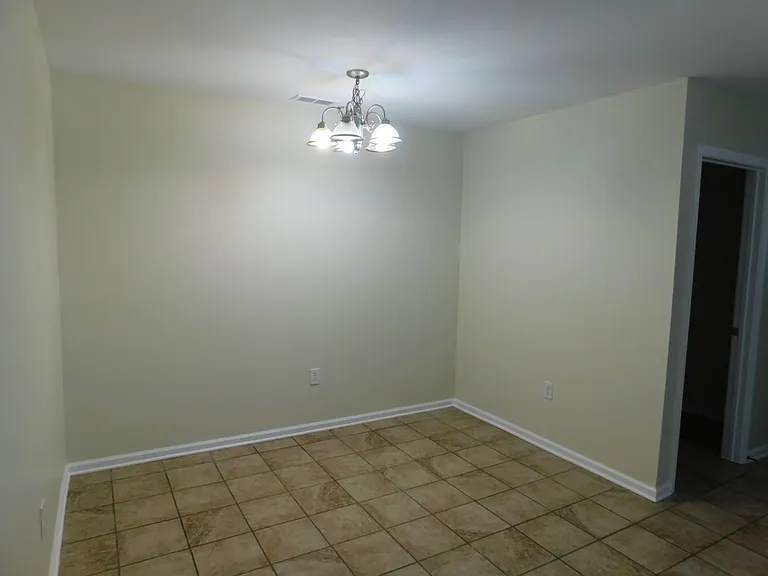 104 Apache Trl — Photo 6
