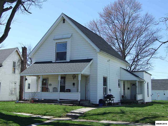 1st image of 825 S Main St