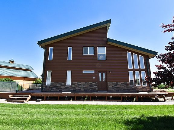2nd image of 50 Dalton Ln