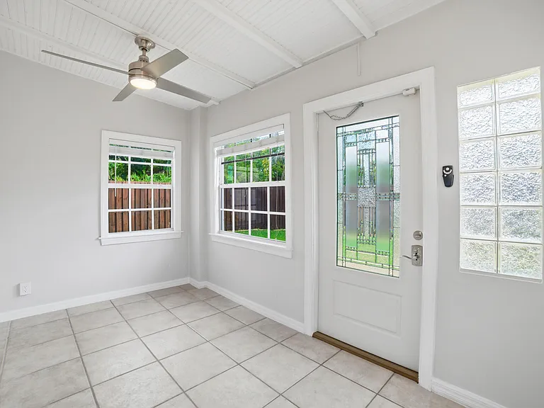 1717 SW 12th Ct — Photo 5