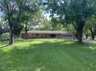 3422 Sky Way, Williamston, MI 48895
