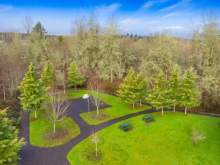 The Perfect Blend of Recreation and Relaxation at Fairway Oaks — Photo 35