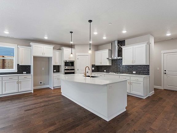 The Layne -Kitchen