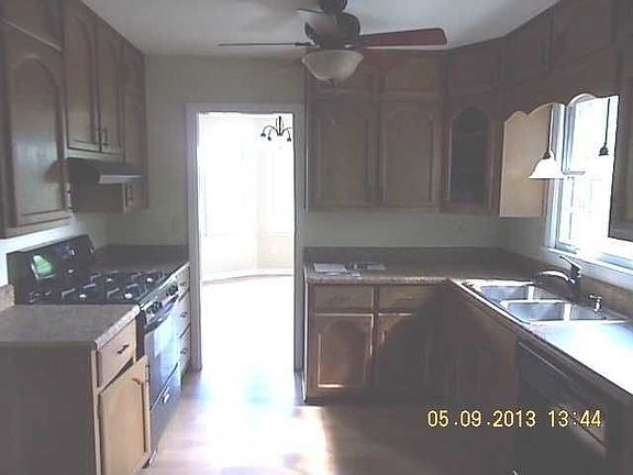 5th image of 2344 Woodcreek Dr