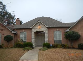 427 Hampton Ct, Longview, TX 75605