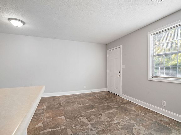 5th image of 331 Randell Dr #E