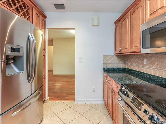 2nd image of 1222 Madrid St