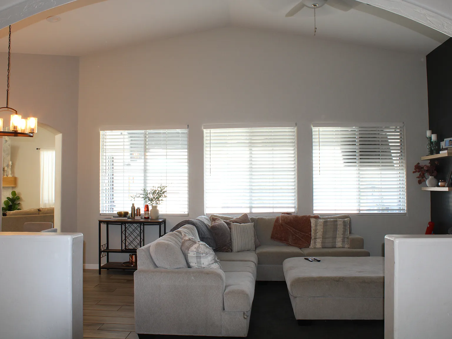 808 W Clear Creek Way — Photo 3