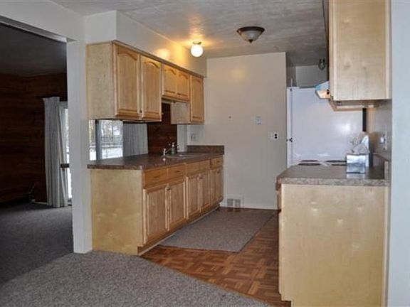 5th image of 8869 Nottingham Dr