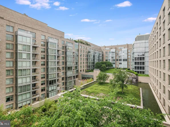 2201 L St NW APT 819, Washington, DC 20037