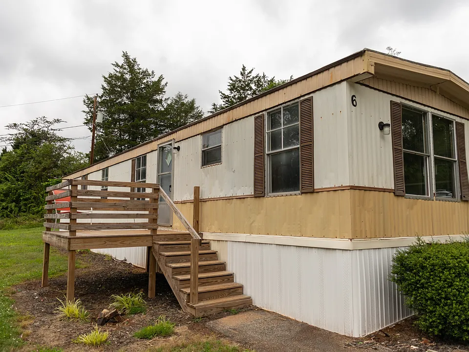 3000 Parker Ct