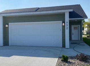 772 Neville Ct SE, Rochester, MN 55904