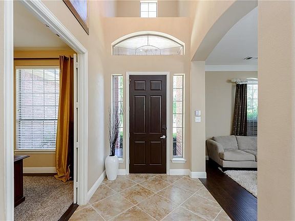 5th image of 3816 Glenshannon Ln