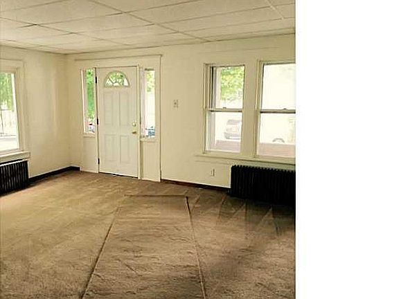 3rd image of 60 Ideal St