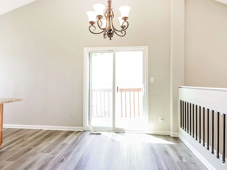 611 Willow Brook Dr — Photo 5