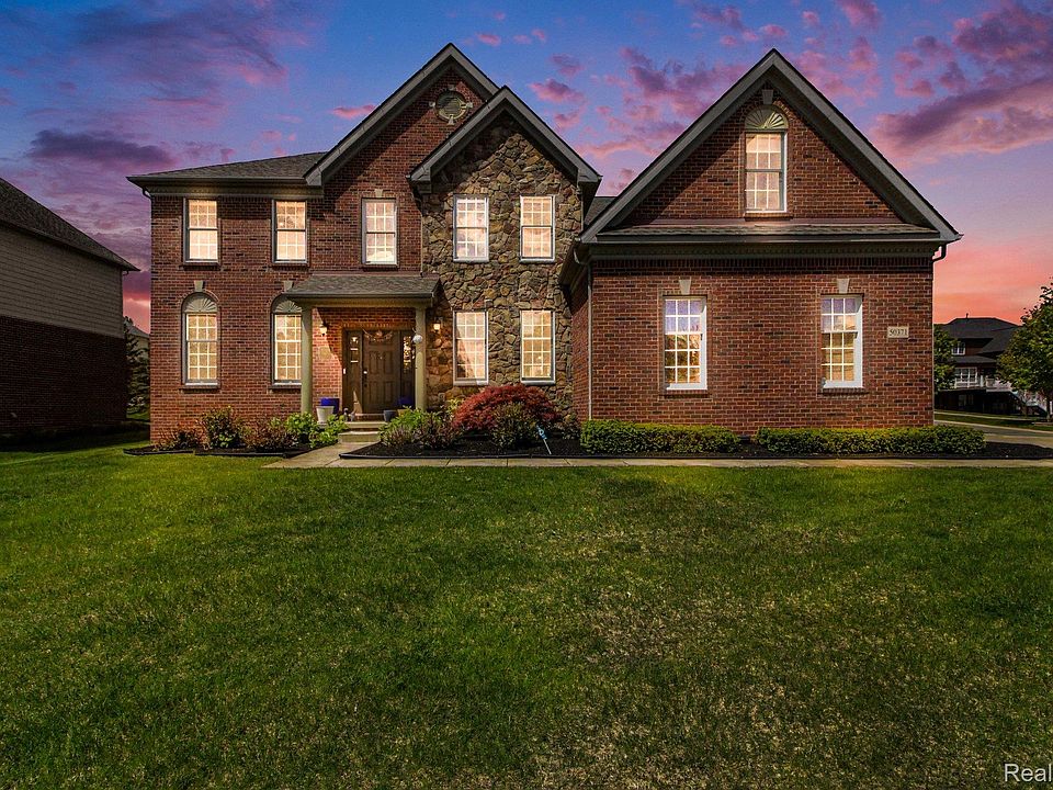 1st image of 50371 Langley Ct