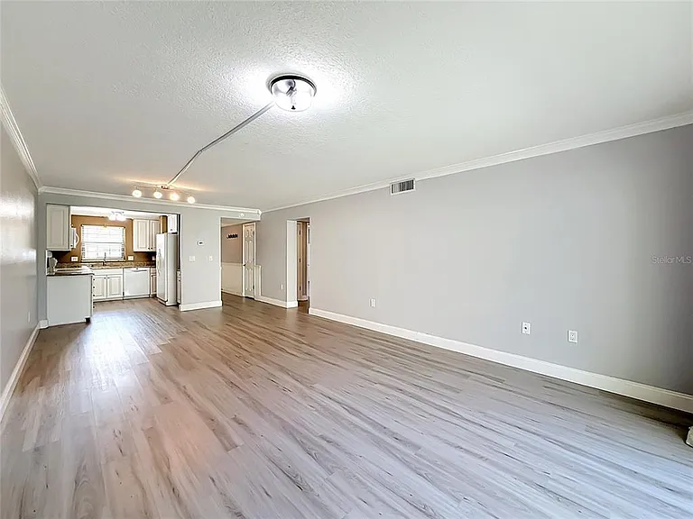 101 N Grandview St — Photo 17