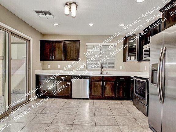 3rd image of 2558 E Boston St