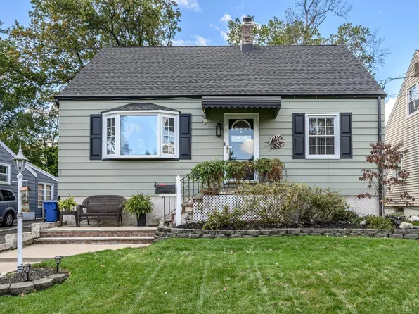 41 Kimberly Rd, Colonia, NJ 07067