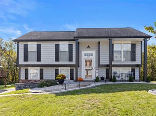 5079 Windriver Dr, Mc Kees Rocks, PA 15136