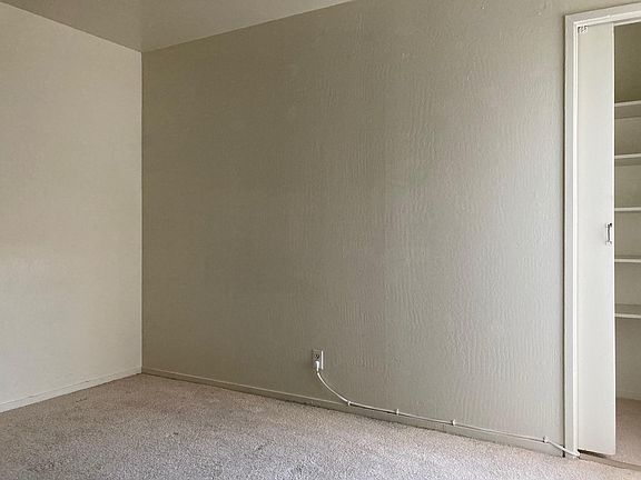 5th image of 870 Grove St APT 202