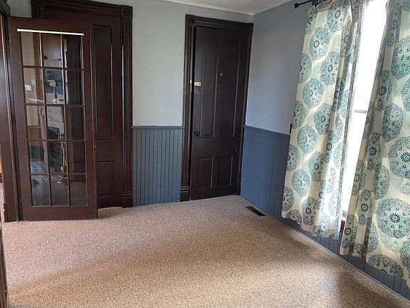 5th image of 312 Coleman St #1
