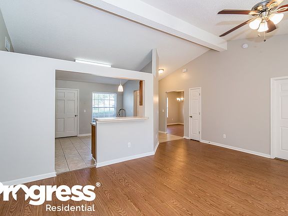2nd image of 3613 Cameron Crossing Dr