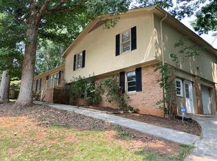202 Longview Ter, Easley, SC 29642