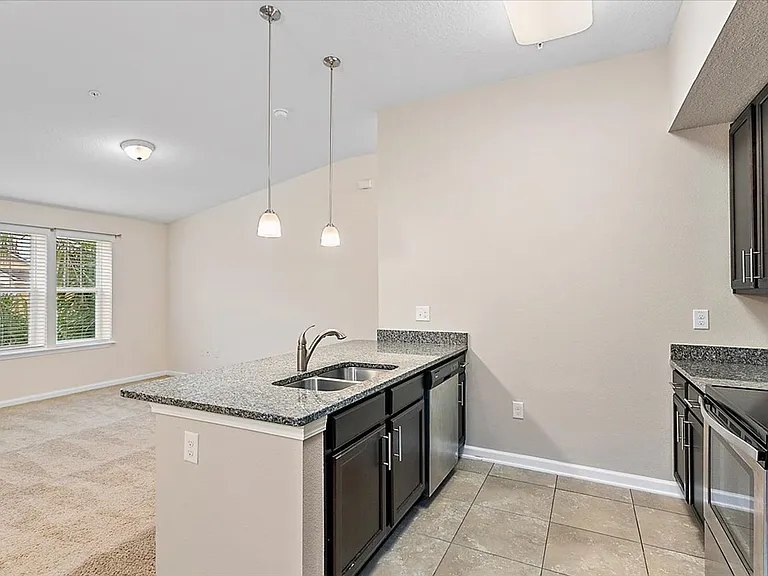 208 Larkin Pl #107 — Photo 7