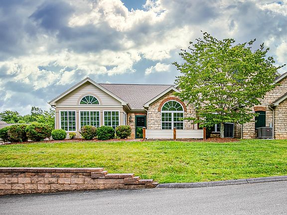 2nd image of 1501 Stillwater Ct #1501