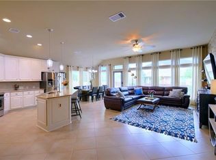 725 Wiltshire Dr, Hutto, TX 78634