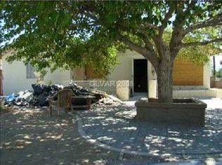 860 Aspen Cir, Las Vegas, NV 89101