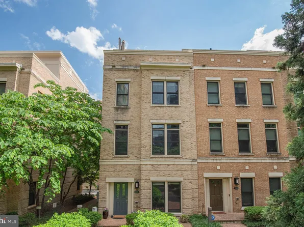 1516 16th Ct N, Arlington, VA 22209