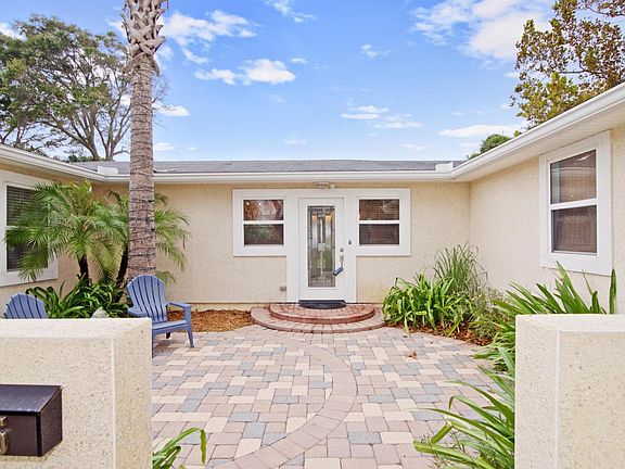 Front Door Entry Courtyard