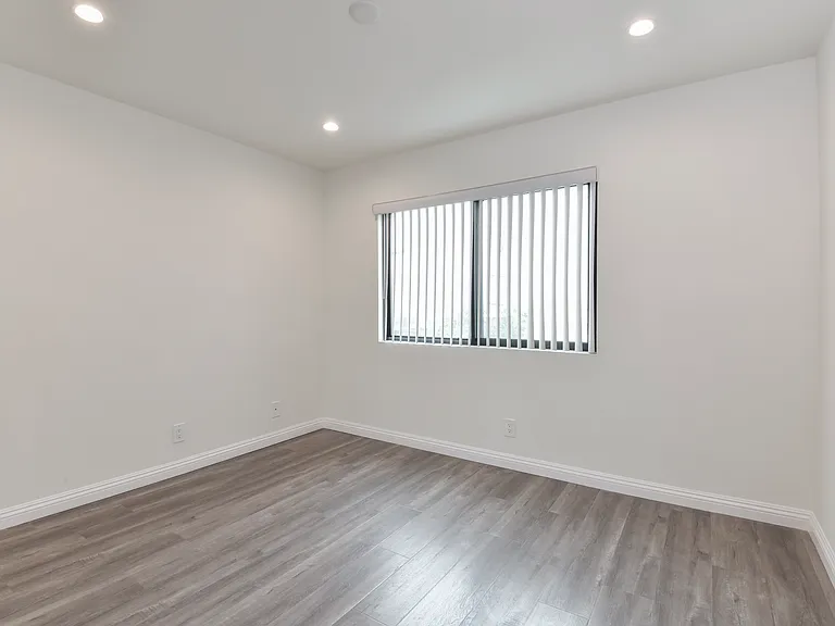 1021 Linden Ave #6 — Photo 24