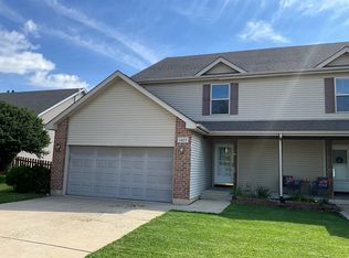 1477 Stonefield Dr, Dekalb, IL 60115