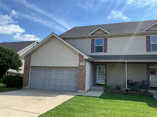 1477 Stonefield Dr, Dekalb, IL 60115