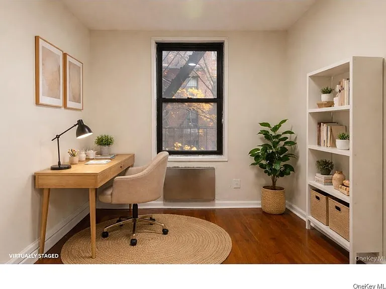 1275 E 51st St #3Y — Photo 3
